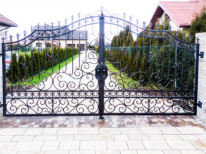 ogrodzenie metalowe tradycyjne (114)