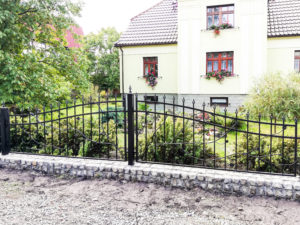 ogrodzenie metalowe tradycyjne (145)