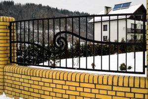 ogrodzenie metalowe tradycyjne (157)
