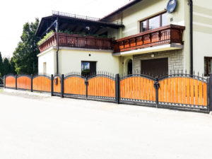 ogrodzenie metalowe tradycyjne (230)