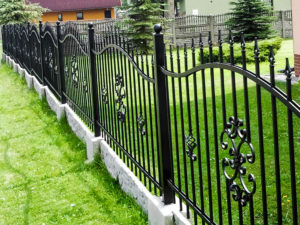 ogrodzenie metalowe tradycyjne (39)