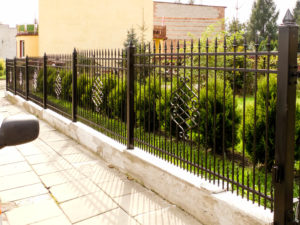 ogrodzenie metalowe tradycyjne (65)