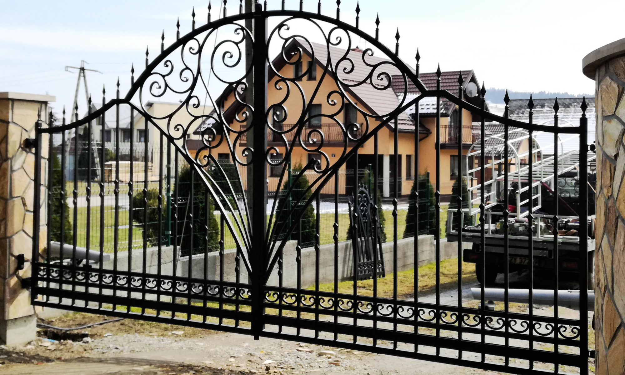 ogrodzenie metalowe tradycyjne (89)